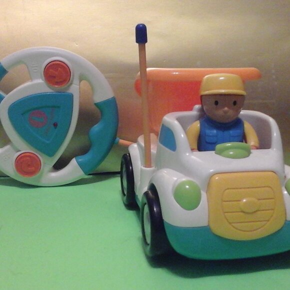 Cocomelon train & remote control trucks bundle - Picture 6 of 10